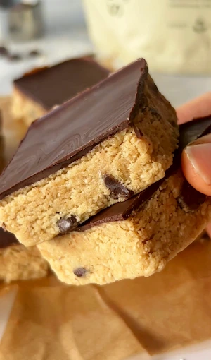 No bake cookie dough protein bars